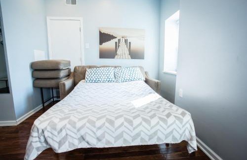 Pittsburgh Apartment | Lawrenceville Suites