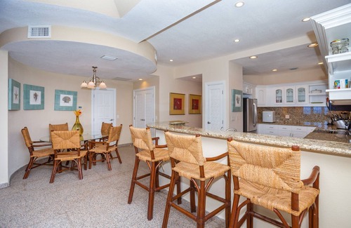 Lawson Rock Condo | Lawson Rock - Angelfish 101 Studio Bedroom Condo by RedAwning