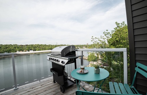 West End Apartment | ❤Laylaty❤ Luxury Ocnview-Water Activities,10mn DT