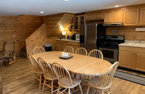 East Burke Cabin | Lazy Bear Cabin