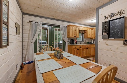 Epworth Cabin | Lazy Bear Cove - Blue Ridge, GA