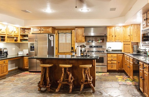 Torreon House | Lazy Bear Lodge in Torreon. Game room, hot tub, something for everyone!