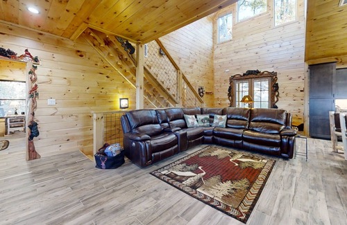 Walland Cabin | Lazy Bear Lodge