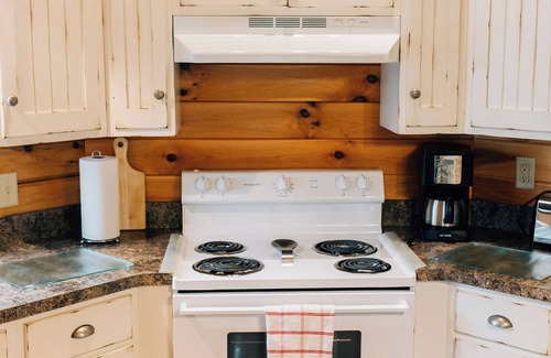 Millersburg Cabin | Lazy Days by Rocky Hill Cabins