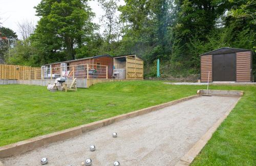 Redruth House | Lazy Lodge