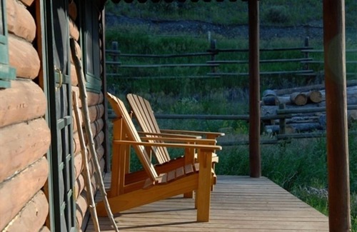 Gardiner Cabin | Lazy M Mountain Cabin- A Cozy Mountain Getaway. No Cleaning Fee