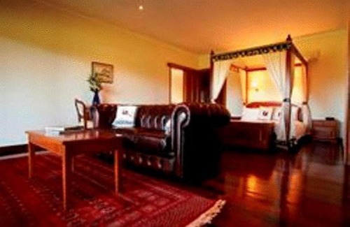 Pinjarra Bed & Breakfast | Lazy River Boutique Bed & Breakfast