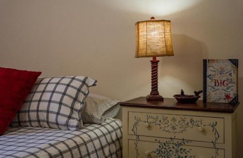 Kernville House | Lazy Squirrel - Cozy Family House with Full Game Room