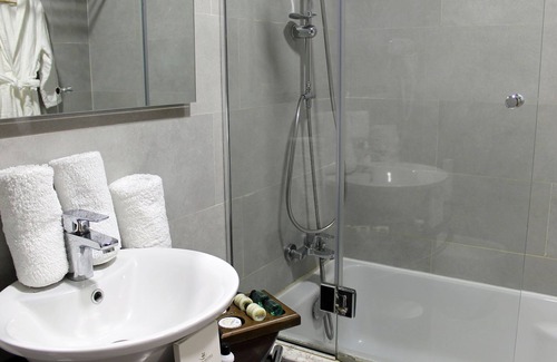 USTO Hotel | LB Suites Hotel