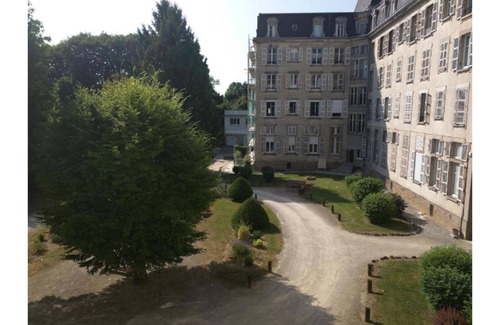 Vittel Apartment | Le 147, studio classé 2 étoiles , au Continental, Thermes de Vittel