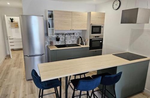 Saint-Priest Apartment | Le 14B RDC