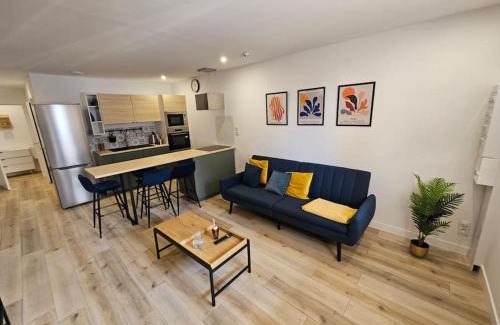 Saint-Priest Apartment | Le 14B RDC