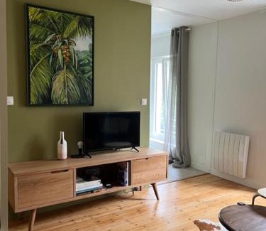 Luzarches House | Le 18 Pontcel