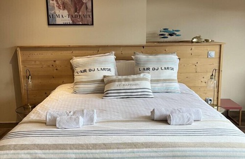 Langeac Hotel | Le 19 - 38m2 Terrace Jacuzzi | Historical Center | Clim