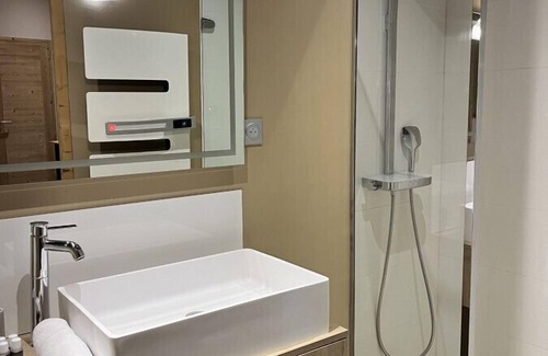 Langeac Hotel | Le 19 - Patio Room 34m2 | Historic Center | Air Conditioning