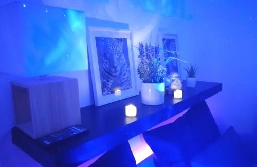 Quartier des Eaux-Claires Apartment | Le 1965 Double BALNEO, confort et romantique