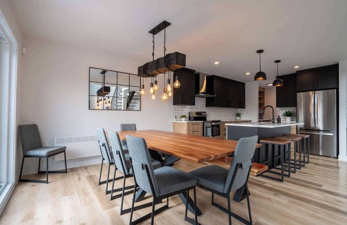 Saint Come Ski Chalet | Le 70 Scandinavian chalet, SPA and Pool Table