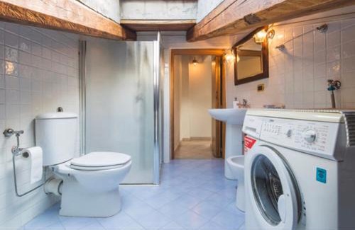 Historical Downtown Salerno House | Le 8 campane 2