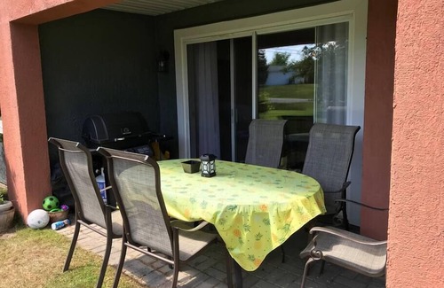 Magog Apartment | Le Azur 535 - Memphremagog Beach