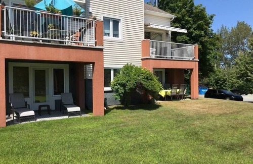 Magog Apartment | Le Azur 535 - Memphremagog Beach