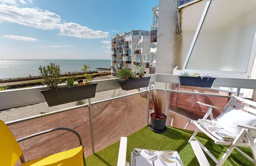 Saint-Gilles-Croix-de-Vie Apartment | Le Bateau Ivre 50 m de la Plage