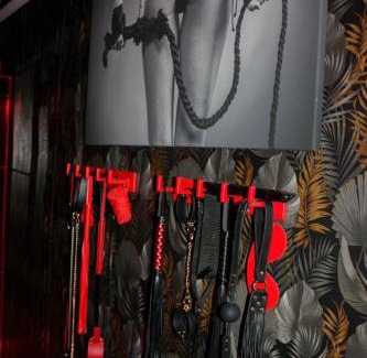 Saint-Arnoult Apartment | Le baiser 2 Love room du plaisir interdit