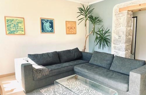 Saint-Claude Apartment | Le balcon du boulevard bellevue