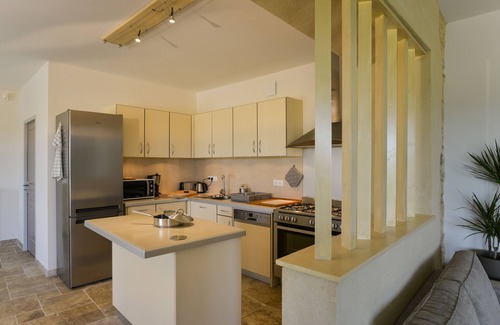 Bagnols-sur-Ceze House | Le Baranier, closed private pool, Provence, Ardèche, 30km Uzes and Avignon