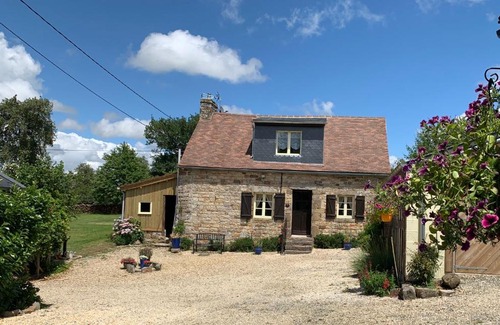 Domfront en Poiraie House | Le Bas Chesnay Gîte Domfront en Poiraie