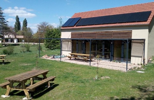 Baugy Hostel | Le Baugyte - Gite de GROUPE - 14 lits simples
