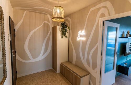 Saint-Priest Apartment | Le Bella Carmen - Near Eurexpo & Groupama Stadium