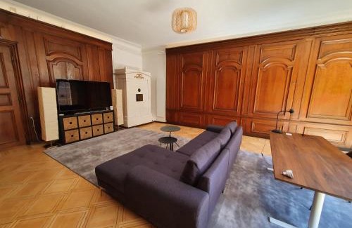 Grunes Quartier Apartment | Le Bijou BK9 Presidential Suite