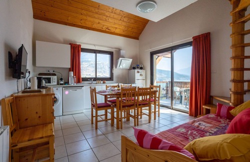 Savines-le-Lac Apartment | Le Bleuet du Lac - Appartement avec Terrasse Vue Lac