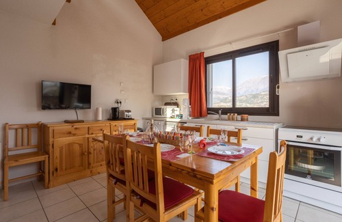 Savines-le-Lac Apartment | Le Bleuet du Lac - Appartement avec Terrasse Vue Lac