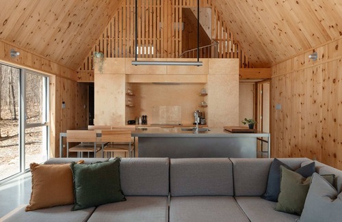 Chertsey Ski Chalet | Le Bois et Lumiere - Sauna, Nature & Lakes