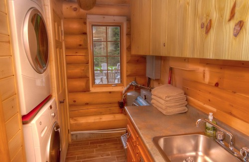 Saint-Tite-des-Caps Ski Chalet | LE BOIS RON DES RUISSEAUX