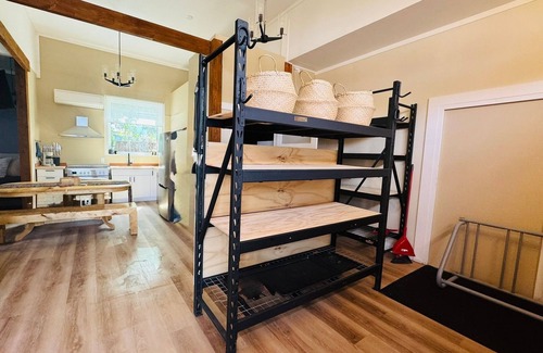 Historic Downtown Fernie House | Le Bon Lit Downtown Sutie