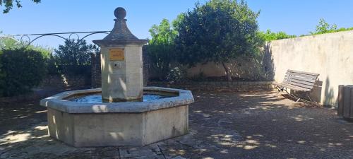 Saint-Pierre-de-Vassols Bed & Breakfast | Le Bonheur à Ventoux