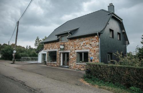 Longfaye House | Le Bonheur de la Cascade 24 pers - Malmedy, wellness, jardin, confort