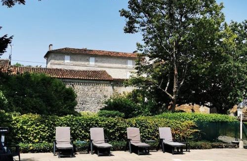 Hiersac Bed & Breakfast | Le Bonheur- Suite Cognac