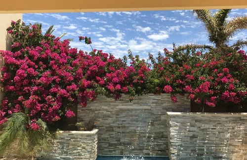 Quinns Rocks House | Le Boulevard - Stroll to the Beach!