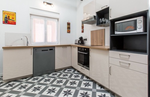 Tourcoing Apartment | Le Business! Appartement Avec Bureau et Imprimante
