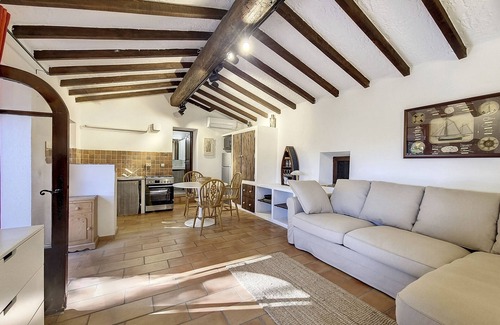 La Garde-Freinet Apartment | LE CABANON DANS LA FORET