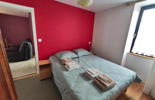 Cressensac Apartment | Le Cactus Orange Appartement 2 à 4 personnes avec entrée indépendante