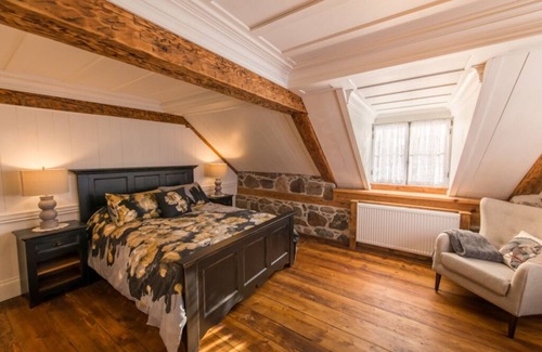 Saint-Roch-des-Aulnaies House | Le Canadien - Room (1) with private bathroom Enr. 304001