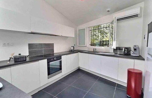 Chateauvert Apartment | Le Canal de Valence - Proche centre/parking privé