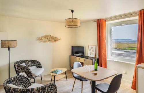 Saint-Benoit-des-Ondes Apartment | Le Cancaven - Côté Mer - Très belle vue mer