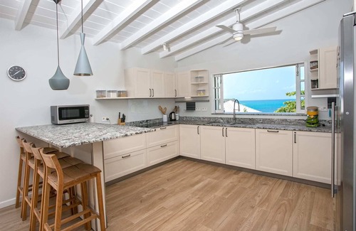 Nettle Bay Villa | Le Caprice in Terres Basses by Personal Villas - Direct Beach Access