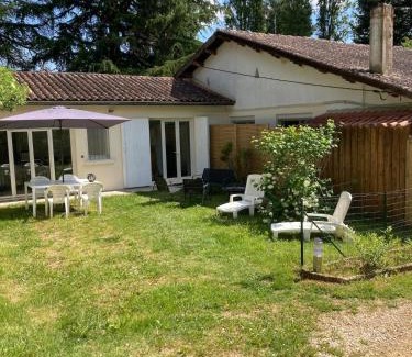 Lacapelle-Biron House | Le Carrouge