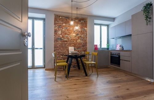 Borgo Dora Apartment | Le Casette del Balon by Wonderful Italy - 2-Bedroom Apartment